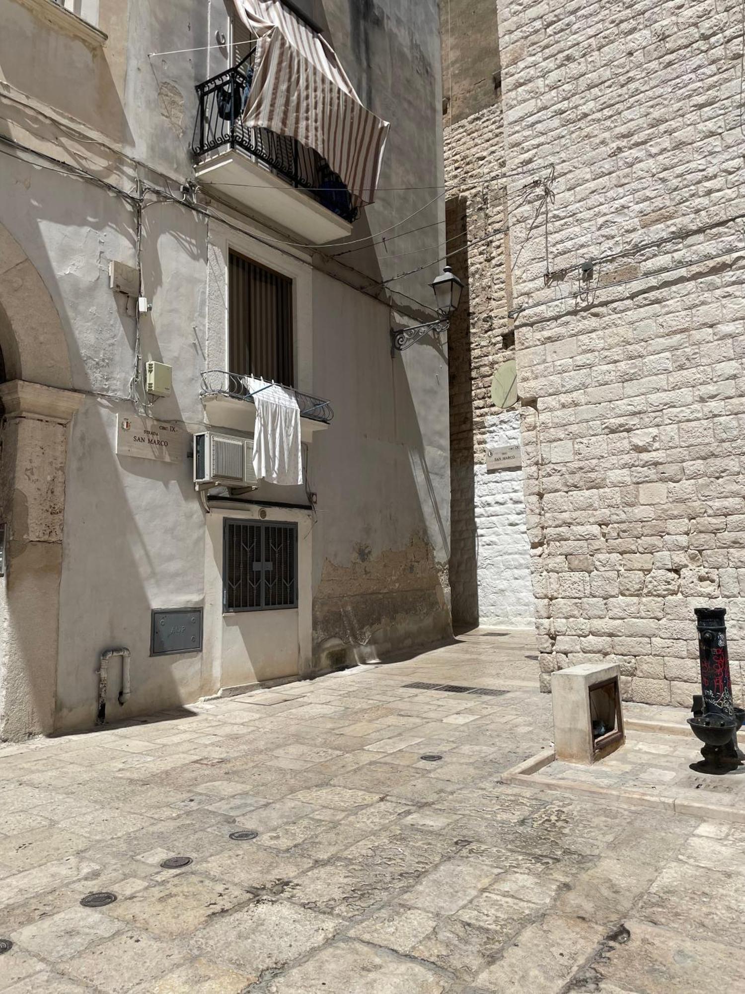 Mimi Maison Bari Vecchia Bagian luar foto